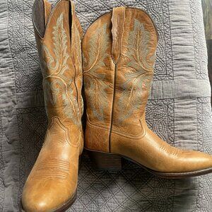 COPY - Ariat Heritage R Toe Western Boot, Womens 9.5B